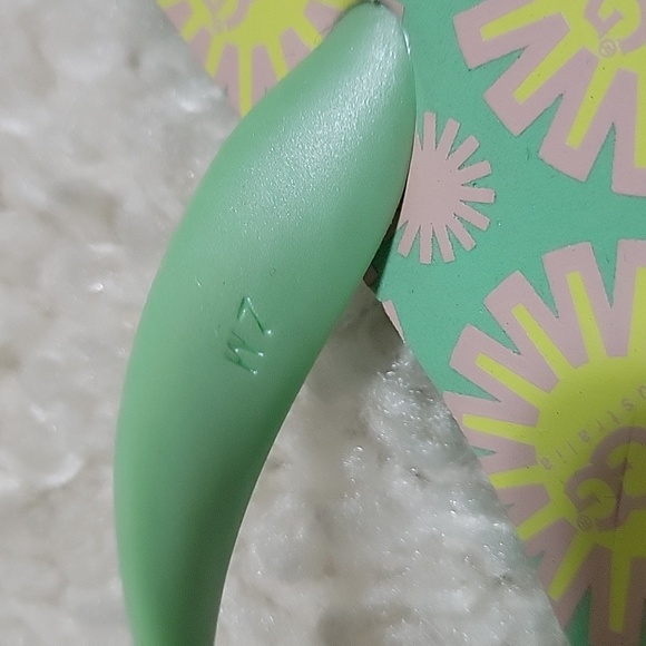 NWOT UGG Australia flare flip flop sandals, women's size 7 - Picture 8 of 8